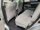 Used 2019 Toyota Highlander LE image 3