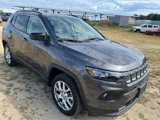 Used 2022 Jeep Compass Latitude image 5