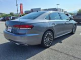 Used 2022 Volkswagen Passat 2.0T image 4