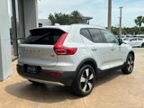 Used 2020 Volvo XC40 T5 Momentum w/ Protection Package Premier image 3