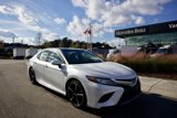 Used 2018 Toyota Camry XSE image 3