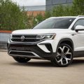 Used 2022 Volkswagen Taos SEL image 2