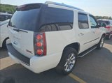 Used 2010 GMC Yukon Denali image 4