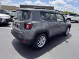 Used 2020 Jeep Renegade Latitude w/ Popular Equipment Group image 5