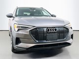 Used 2021 Audi e-tron Prestige w/ Prestige Package image 2
