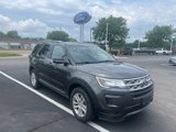 Used 2018 Ford Explorer XLT image 2
