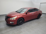 Used 2015 Nissan Altima 2.5 SV image 2