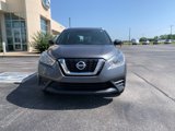 Used 2019 Nissan Kicks S image 2