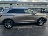 Used 2019 Lincoln Nautilus Select image 6
