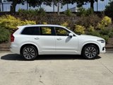 Used 2022 Volvo XC90 T5 Momentum image 2