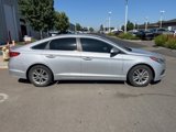 Used 2017 Hyundai Sonata SE image 2