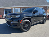 Used 2023 Jeep Grand Cherokee Limited image 3