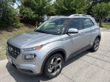 Used 2024 Hyundai Venue SEL image 3