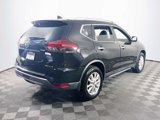 Used 2018 Nissan Rogue SV image 4