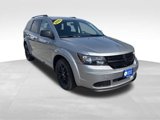 Used 2020 Dodge Journey SE w/ SE Popular Equipment Group image 4
