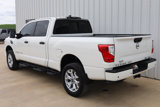 Used 2024 Nissan Titan SV w/ SV Convenience Package image 3