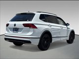 Certified 2022 Volkswagen Tiguan SE R-Line image 4