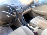 Used 2010 Hyundai Sonata GLS image 6