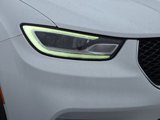 Used 2022 Chrysler Pacifica Touring-L image 3