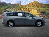 Used 2023 Chrysler Pacifica Touring-L image 3