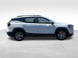 Used 2022 GMC Terrain SLE w/ Driver Convenience Package image 4