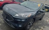 Used 2022 Ford Escape SE w/ SE Sport Appearance Package image 2