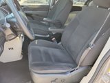 Used 2018 Dodge Grand Caravan SE w/ UConnect Hands-Free Group image 4