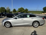 Used 2017 Chevrolet Malibu LT image 2