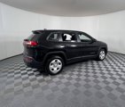 Used 2017 Jeep Cherokee Sport image 4
