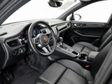 Certified 2018 Porsche Macan image 4