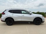 Used 2018 Nissan Rogue SV image 4