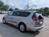 Used 2017 Chrysler Pacifica Touring-L image 3