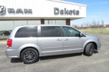 Used 2017 Dodge Grand Caravan SE image 2