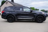 Used 2023 Ford Explorer XLT image 2