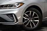 New 2025 Volkswagen Jetta SE image 3