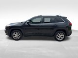 Used 2014 Jeep Cherokee Latitude w/ Comfort/Convenience Group image 2