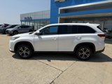 Used 2019 Toyota Highlander Plus image 2
