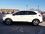 Used 2021 Ford Edge SE image 5