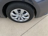 Used 2016 Toyota Corolla LE image 2