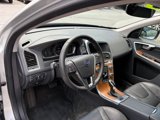 Used 2017 Volvo XC60 T5 Inscription image 4