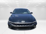 Certified 2025 Hyundai Elantra SE image 2