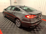 Used 2019 Ford Fusion SE image 2