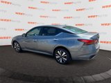 Used 2022 Nissan Altima 2.5 SV image 3