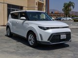 Used 2023 Kia Soul LX w/ LX Technology Package image 2