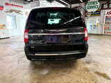 Used 2015 Chrysler Town & Country Touring image 4
