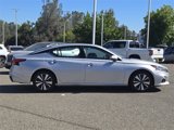 Used 2019 Nissan Altima 2.5 SV image 3