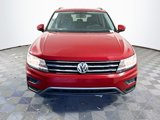 Used 2020 Volkswagen Tiguan SE image 2