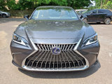 Certified 2022 Lexus ES 300h w/ Luxury Package image 2
