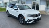 Used 2022 Volkswagen Tiguan S image 3