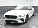 Used 2024 Volvo S60 B5 Plus image 3